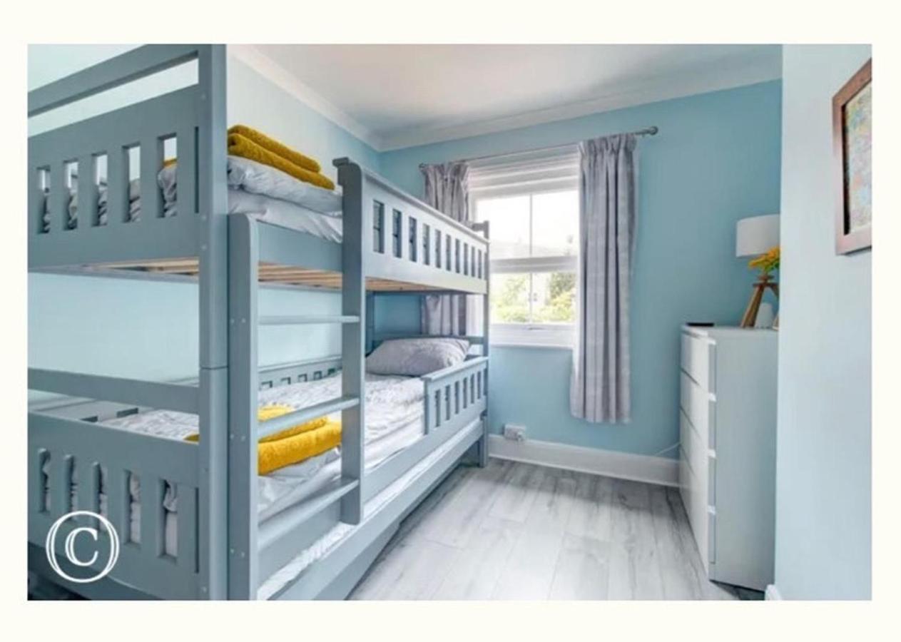 Charming 3-Bed Cottage In สวาเนจ ภายนอก รูปภาพ